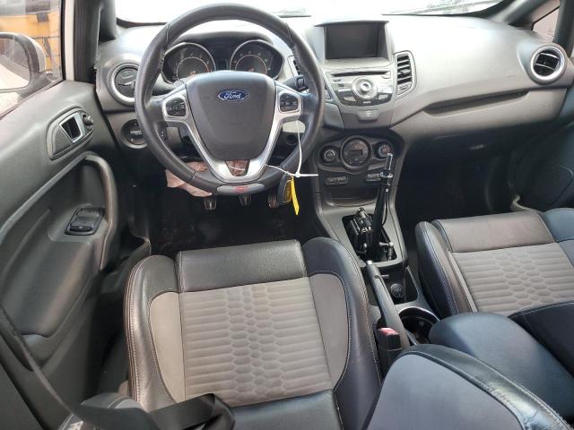  FORD FIESTA 2018 Белы