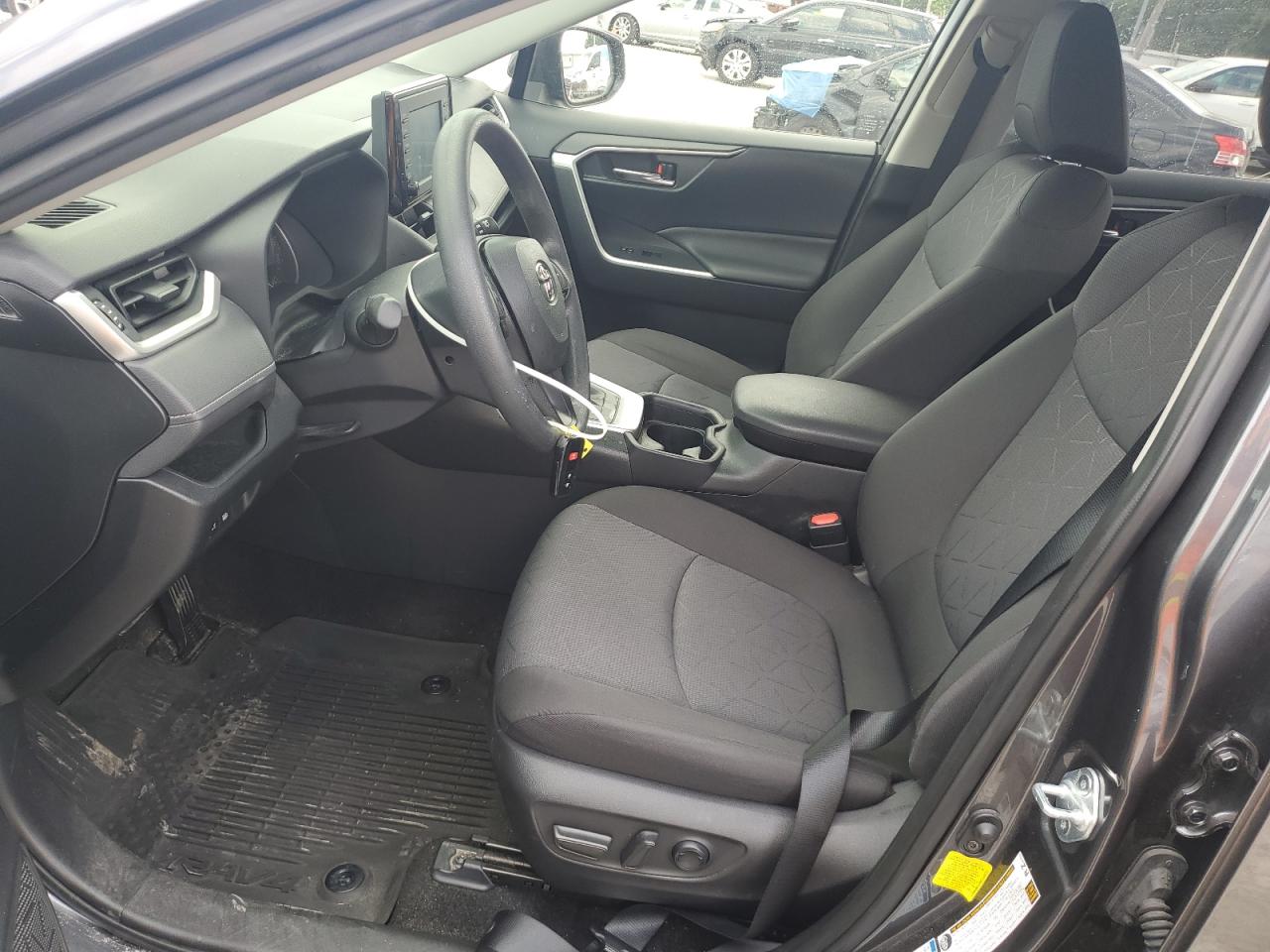 2021 Toyota Rav4 Xle VIN: JTMRWRFV9MD114722 Lot: 69196305