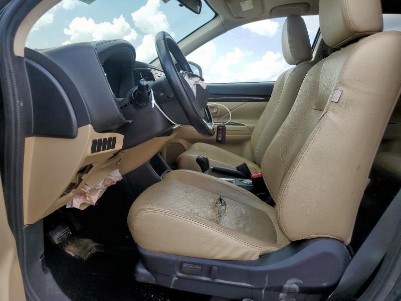  MITSUBISHI OUTLANDER 2016 Черный