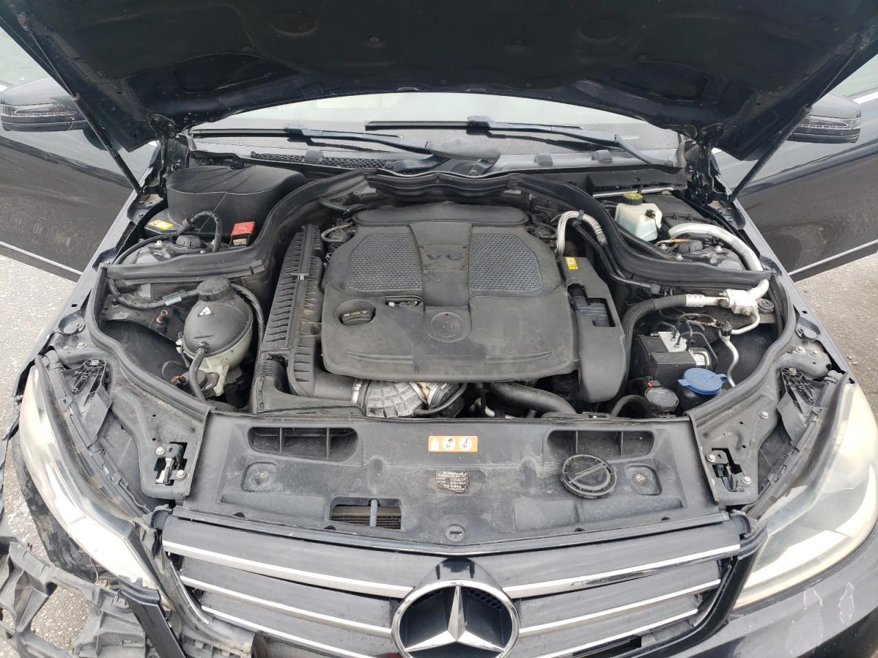 2014 Mercedes-Benz C 350 VIN: WDDGF5HB4EA938767 Lot: 67723665