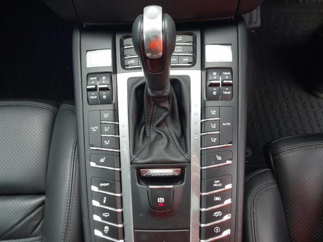2016 PORSCHE MACAN TURB