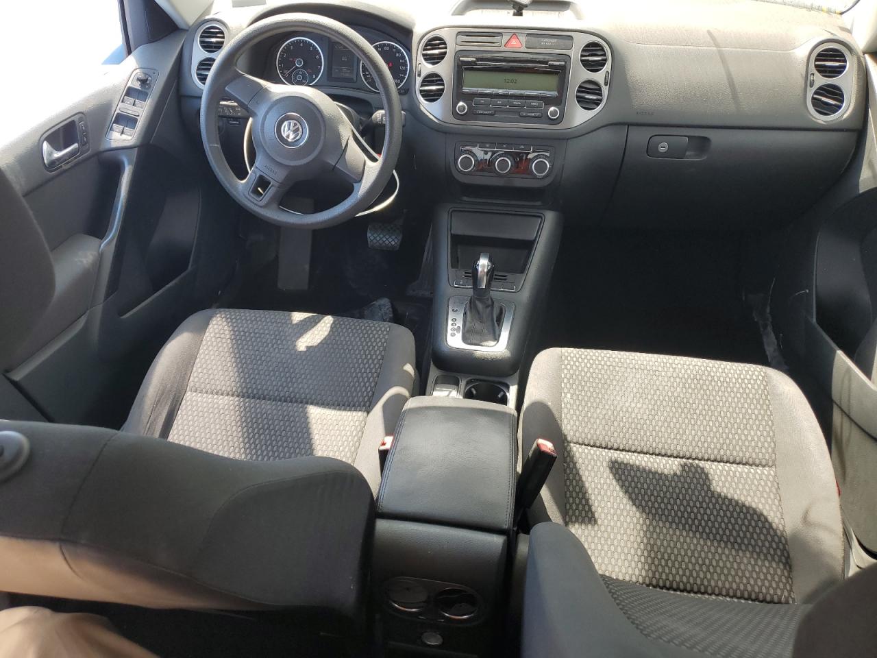 2011 Volkswagen Tiguan S VIN: WVGBV7AX9BW524239 Lot: 70093625