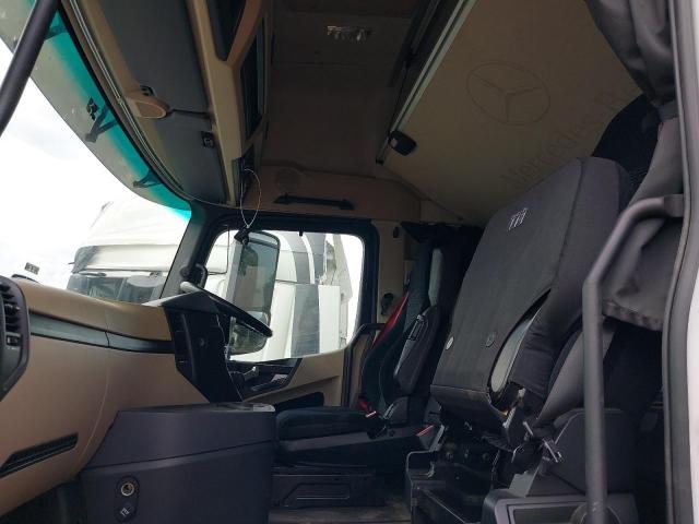 2017 MERCEDES BENZ ACTROS (4)