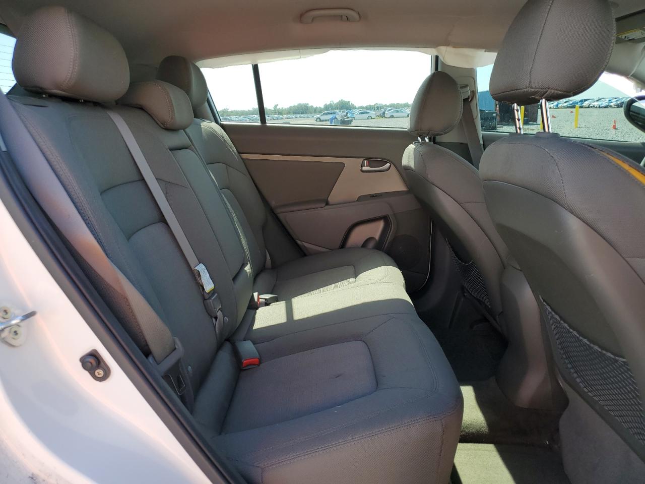 2011 Kia Sportage Lx VIN: KNDPB3A25B7054737 Lot: 71041735