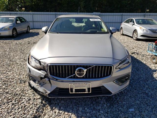  VOLVO S60 ULTIMA 2023 Серебристый
