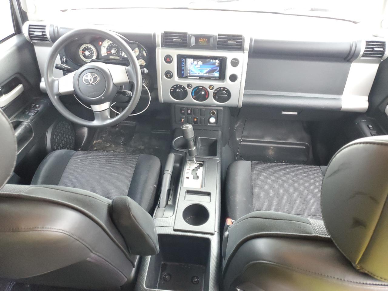 2008 Toyota Fj Cruiser VIN: JTEZU11FX8K005075 Lot: 64838335