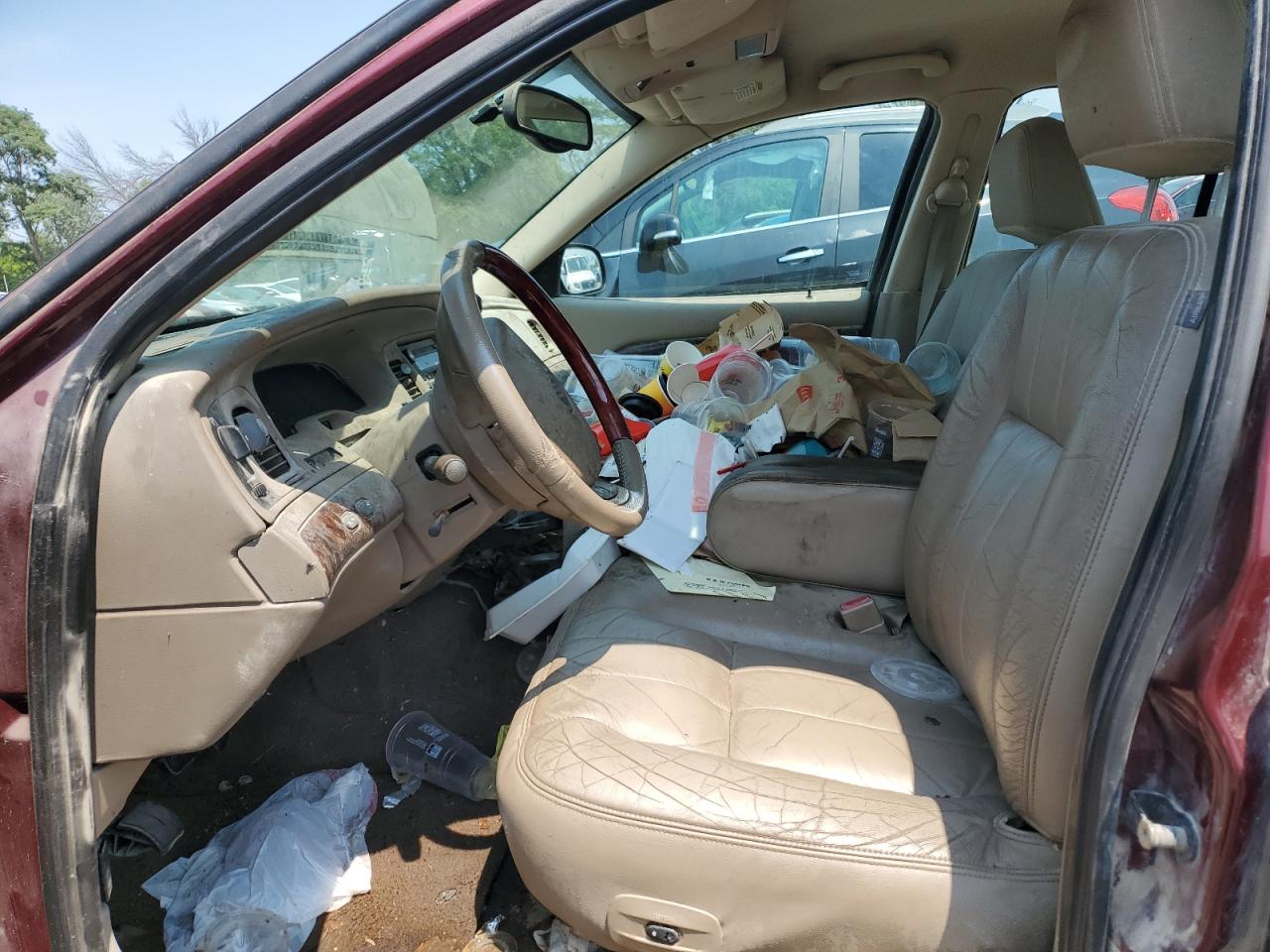 2005 Mercury Grand Marquis Ls VIN: 2MEHM75W75X617108 Lot: 68004295