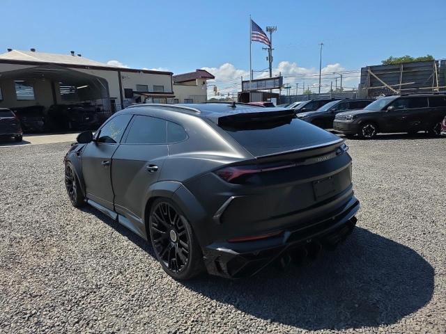 2021 LAMBORGHINI URUS