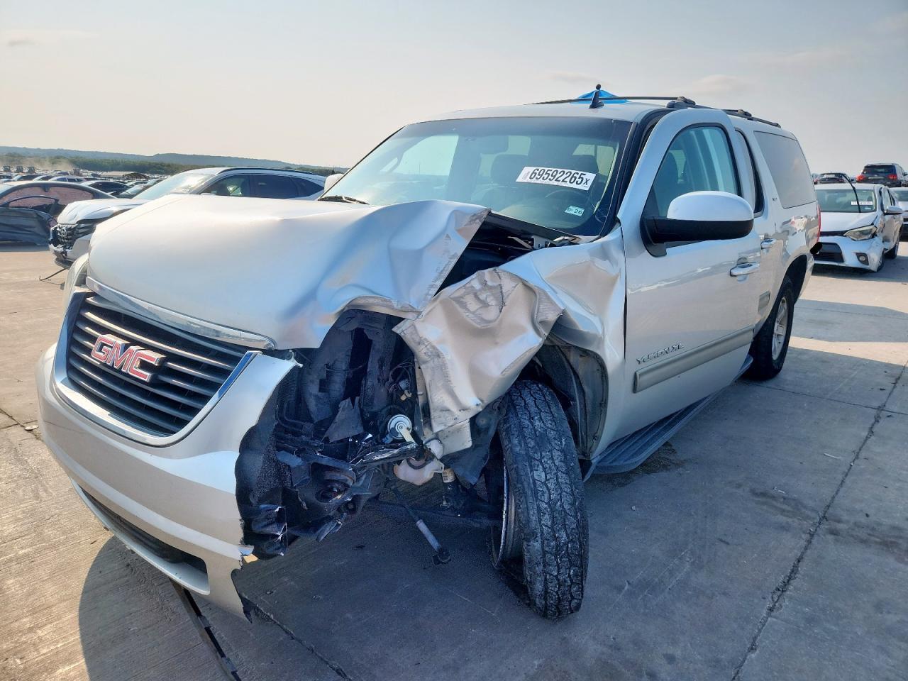 2012 GMC Yukon Xl C1500 Slt silver null flexible 1GKS1KE03CR135732 photo #1