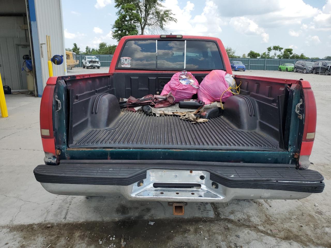 1996 Chevrolet Gmt-400 K1500 VIN: 2GCEK19R8T1209275 Lot: 69112375