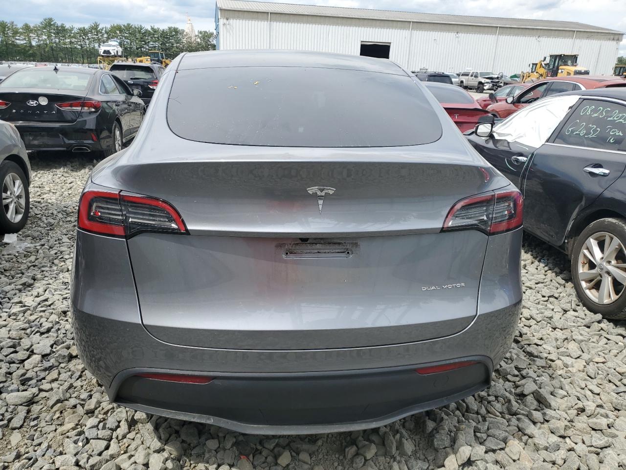 2025 Tesla Model Y VIN: 7SAYGDEE6SF252899 Lot: 70330545