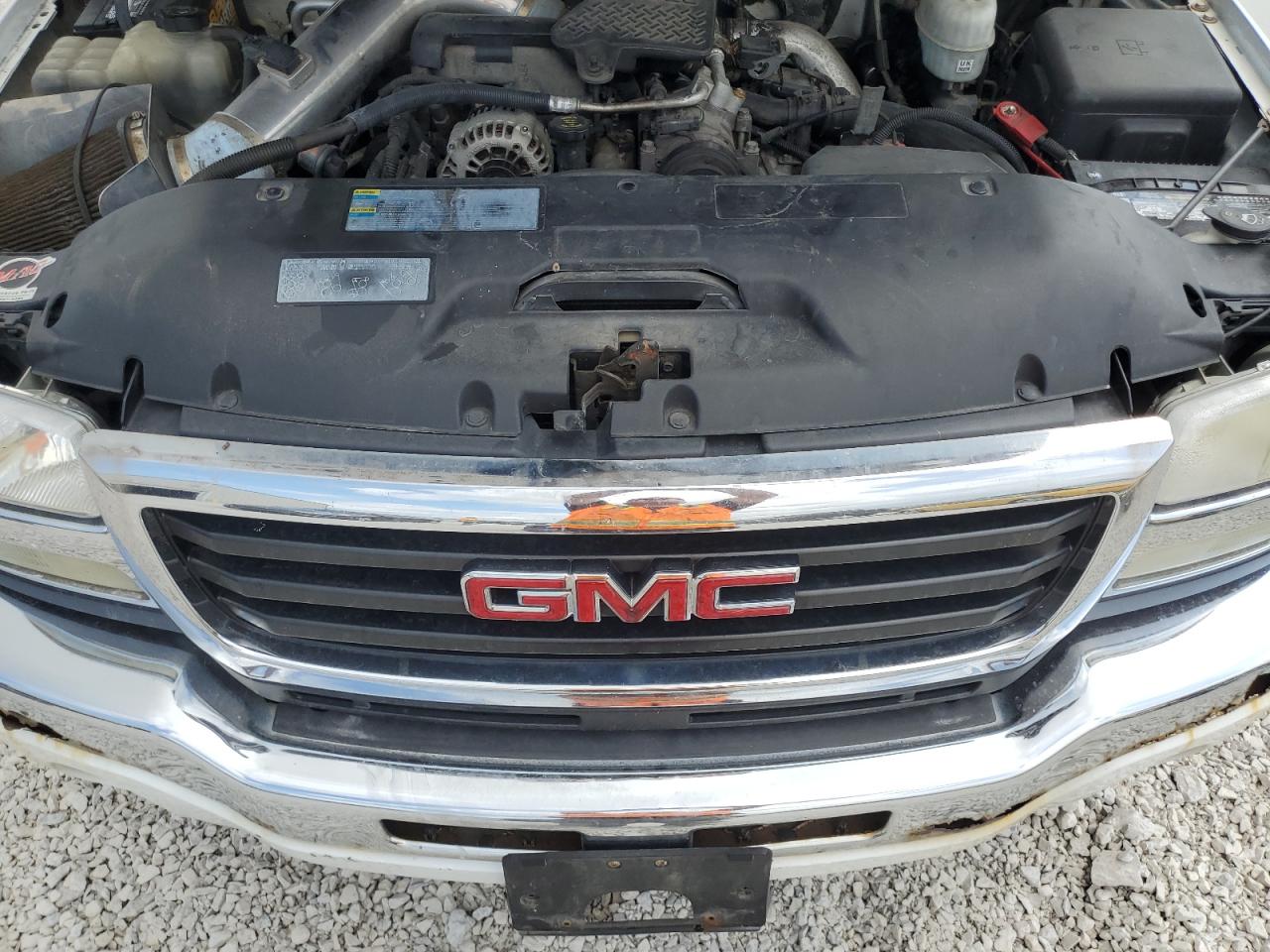 2005 GMC Sierra K2500 Heavy Duty VIN: 1GTHK23285F844104 Lot: 68645435