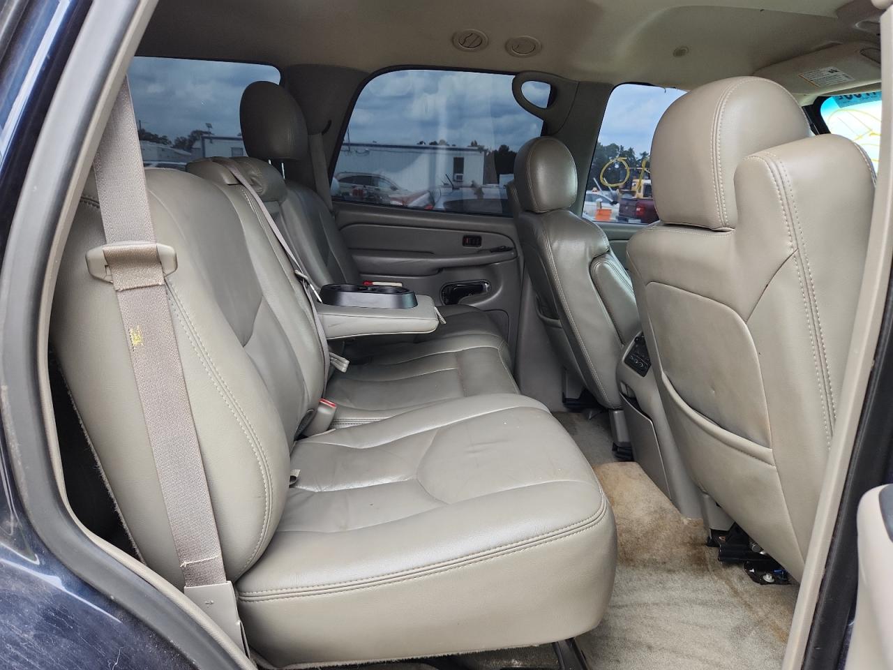 2004 Chevrolet Tahoe C1500 VIN: 1GNEC13Z34J282767 Lot: 70754755