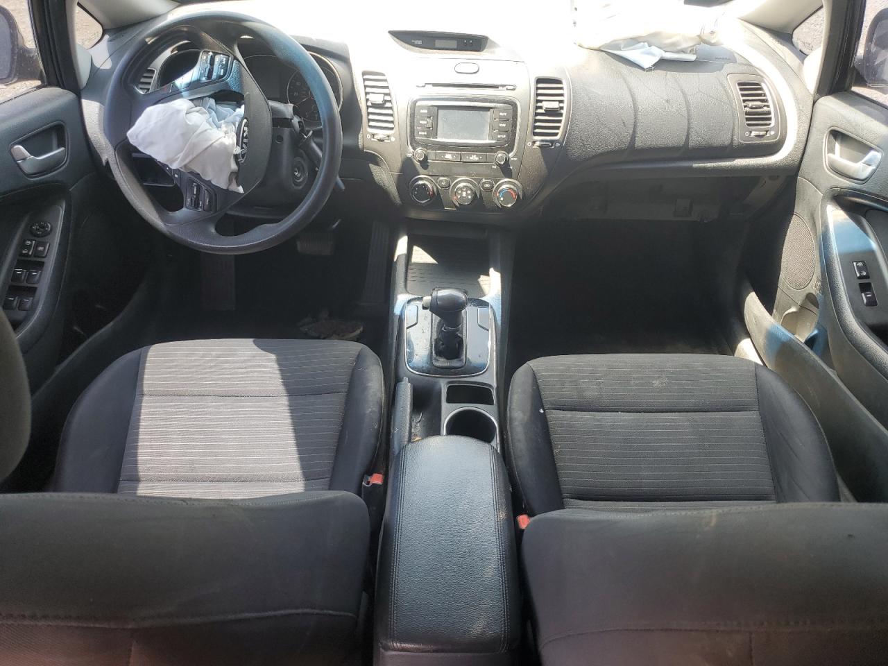 2017 Kia Forte Lx VIN: 3KPFL4A70HE008221 Lot: 68389595