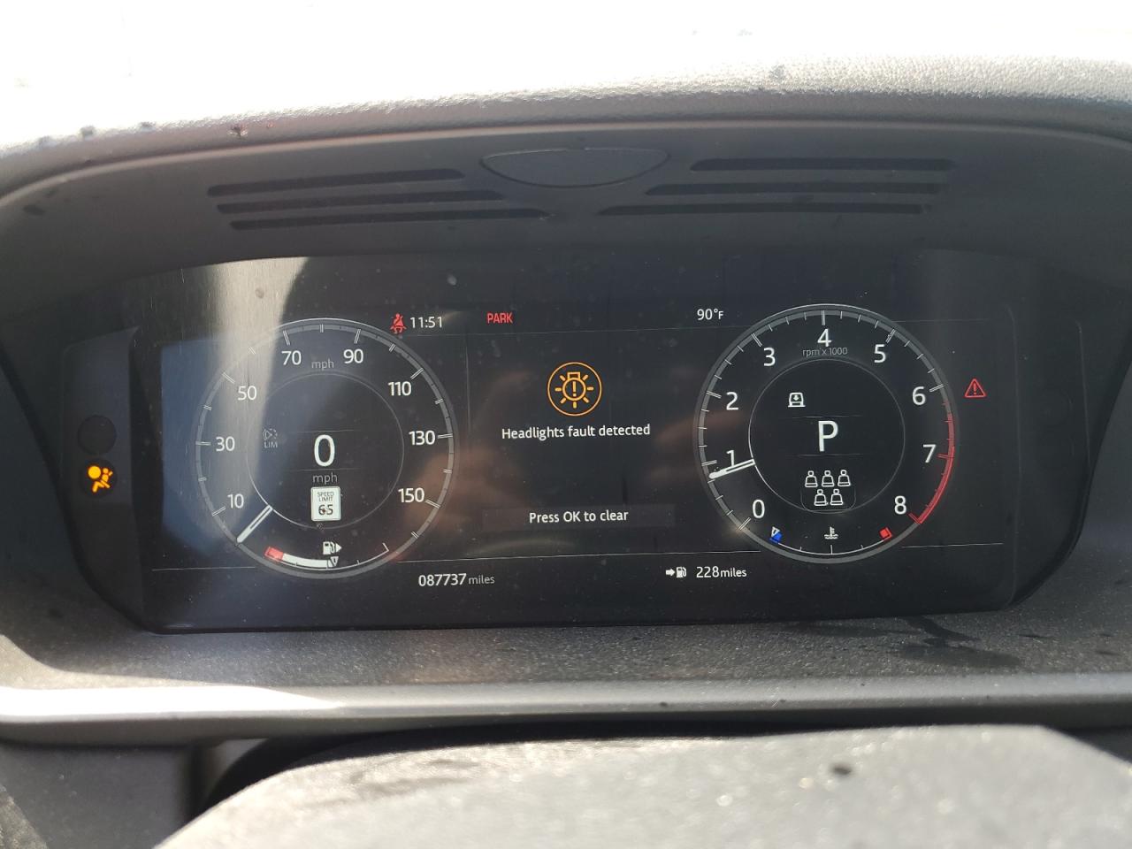 2020 Land Rover Discovery Landmark VIN: SALRU2RV8L2426641 Lot: 69403145