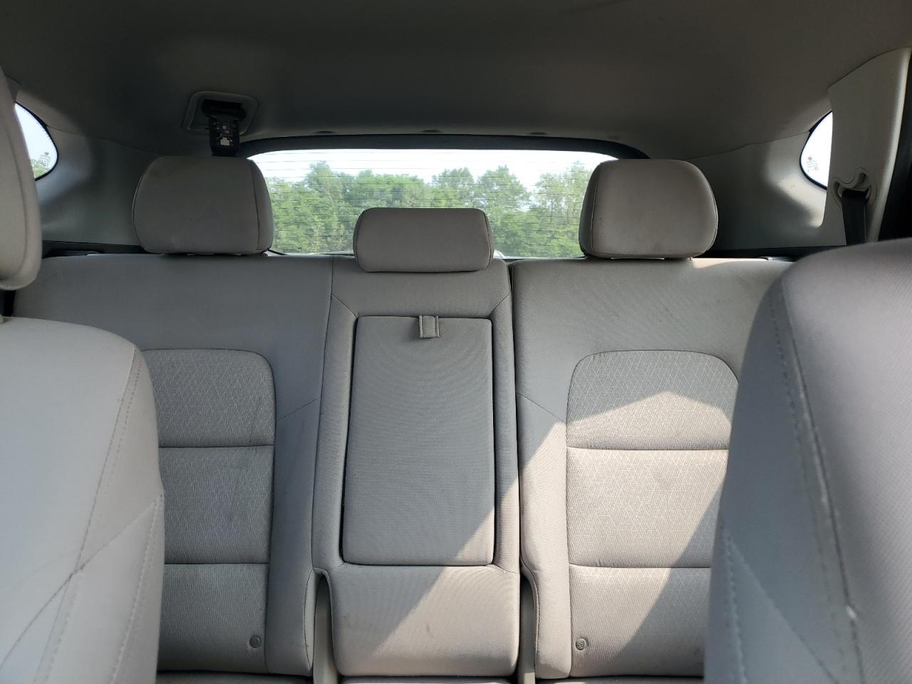 KM8J3CAL3JU758698 2018 Hyundai Tucson Sport