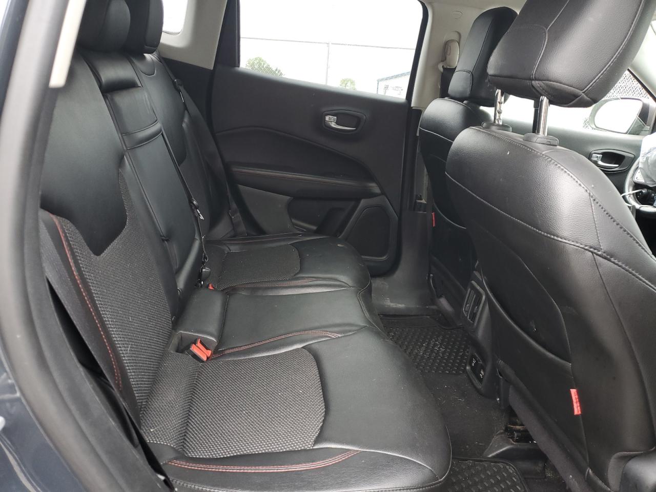 2018 Jeep Compass Trailhawk VIN: 3C4NJDDB1JT376829 Lot: 69568415