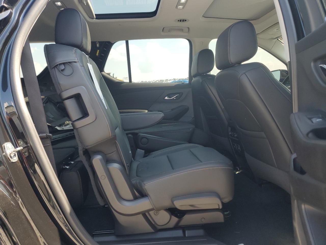 1GNERKKWXMJ269994 2021 Chevrolet Traverse Premier