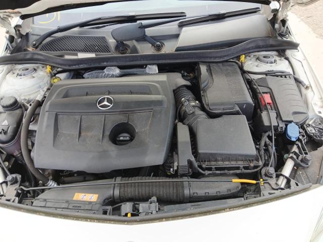 2017 MERCEDES BENZ A 180 D SE