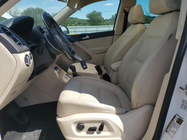 Parquets VOLKSWAGEN TIGUAN 2017 White
