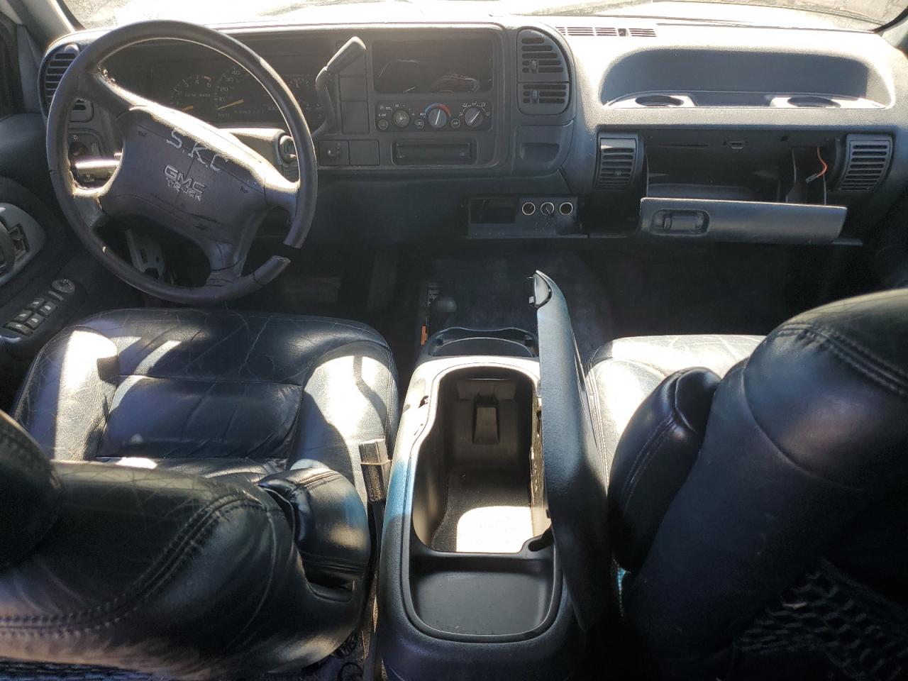 1995 GMC Yukon VIN: 1GKEK13K8SJ771116 Lot: 70151885