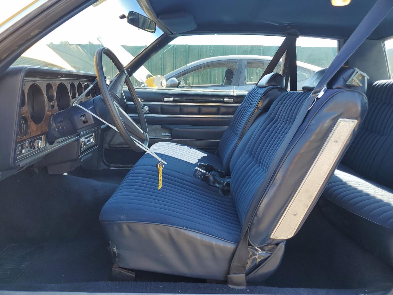 1980 Pontiac Grand Prix VIN: 2J37AA2510832 Lot: 69948505