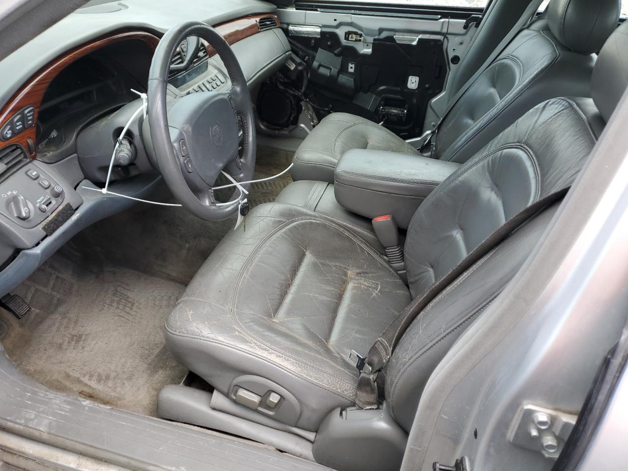 2001 Cadillac Deville VIN: 1G6KD54Y11U205382 Lot: 68302975