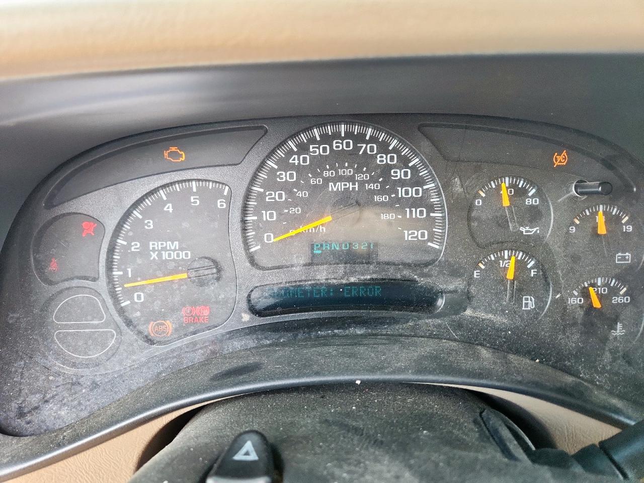 2005 Chevrolet Suburban C1500 VIN: 3GNEC16ZX5G236299 Lot: 70506975