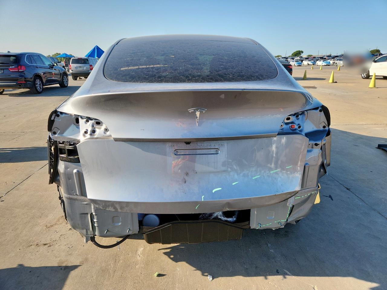 2025 Tesla Model Y VIN: 7SAYGDED5SA359074 Lot: 65762555