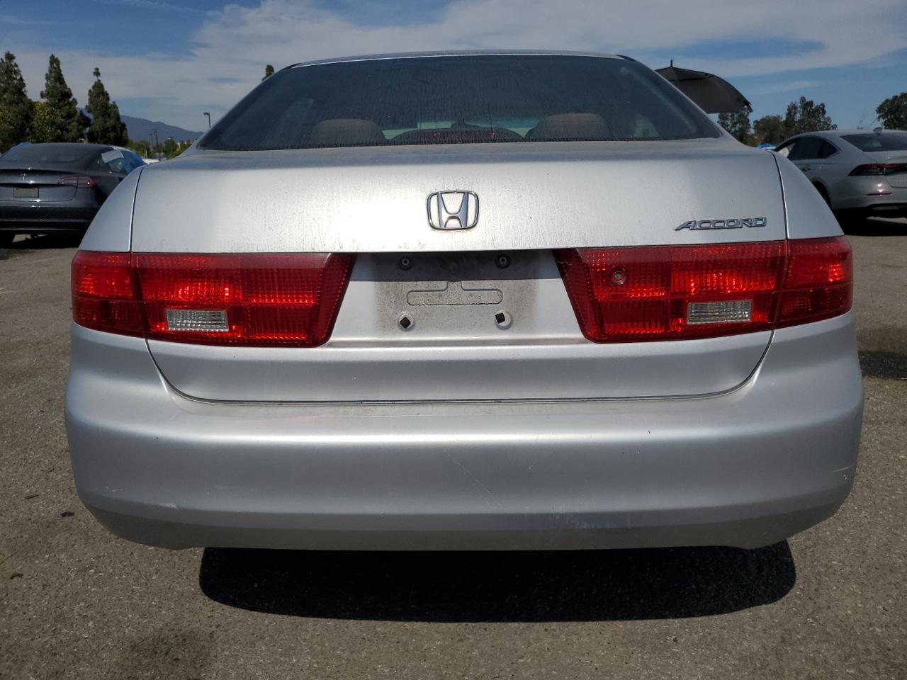 2005 Honda Accord Dx VIN: 1HGCM56125A188442 Lot: 69519495