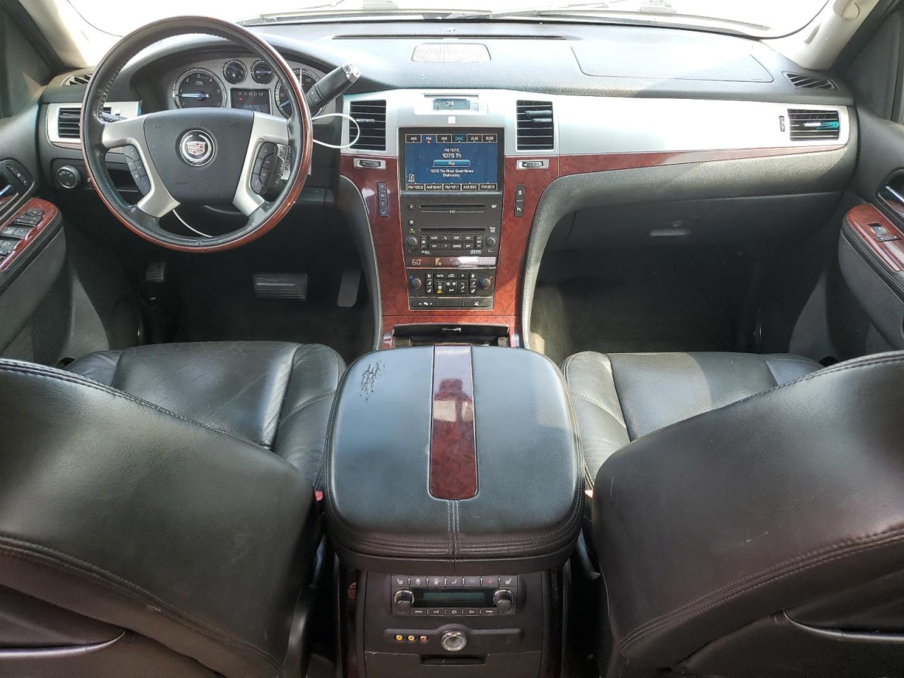 2010 Cadillac Escalade Esv Premium VIN: 1GYUKJEF1AR137941 Lot: 69479155