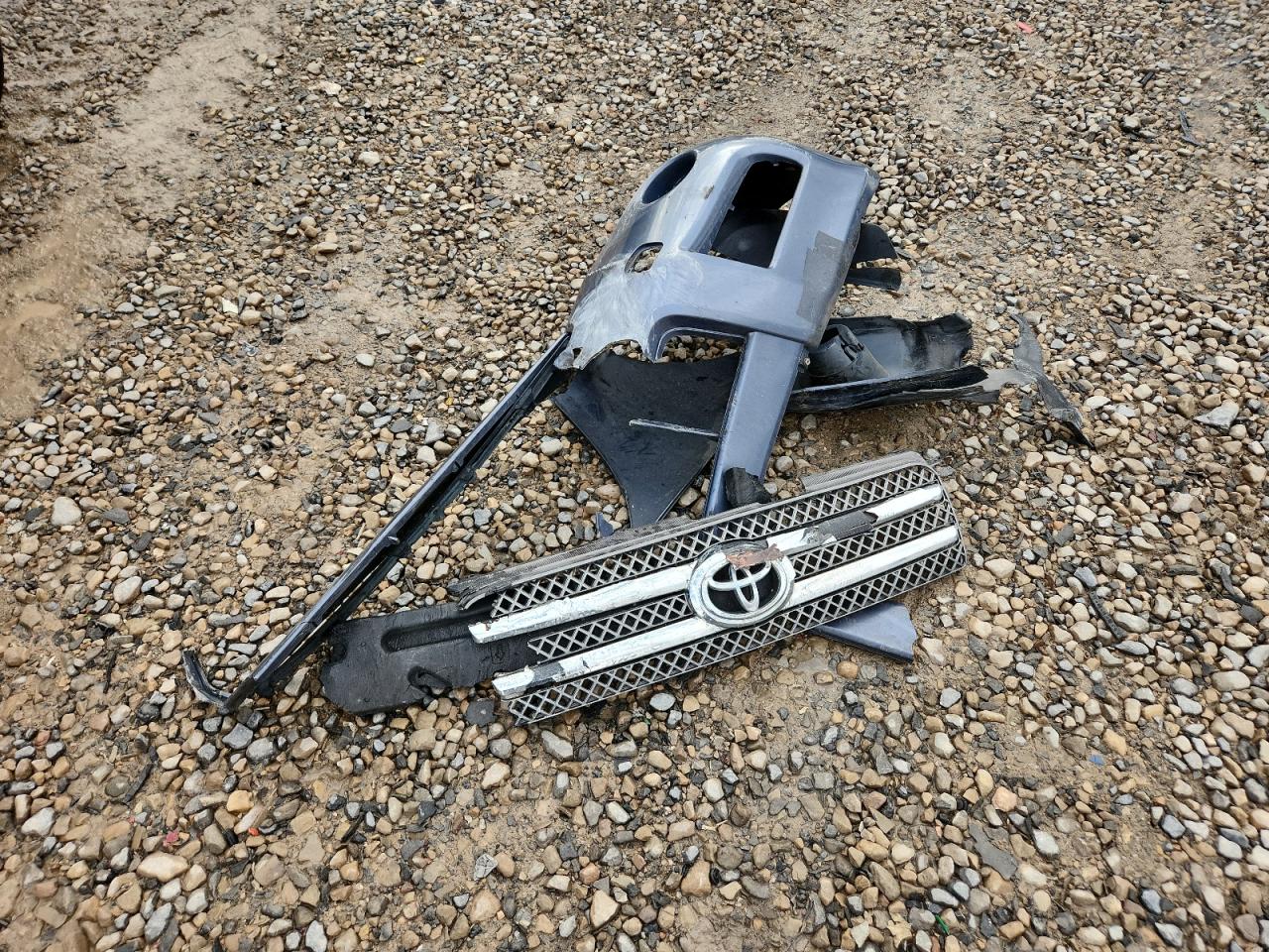 2006 Toyota Highlander Hybrid VIN: JTEEW21A860018421 Lot: 70320645