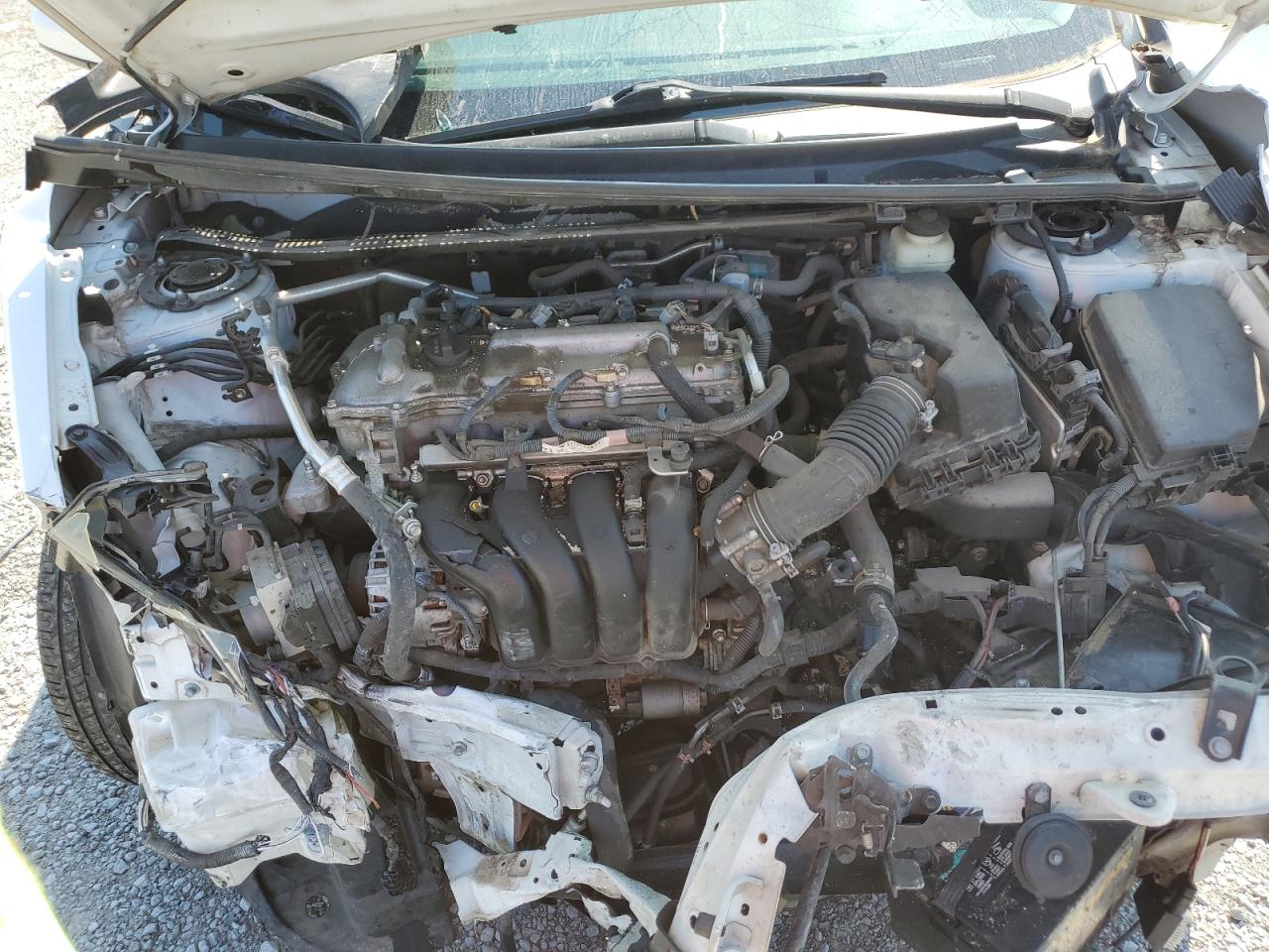 2015 Toyota Corolla L VIN: 2T1BURHE6FC305731 Lot: 67851565