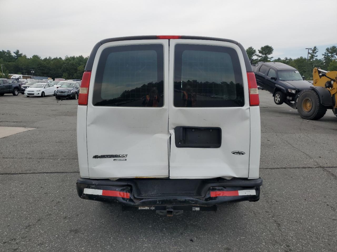 2015 Chevrolet Express G2500 VIN: 1GCWGFCF3F1111105 Lot: 68623425