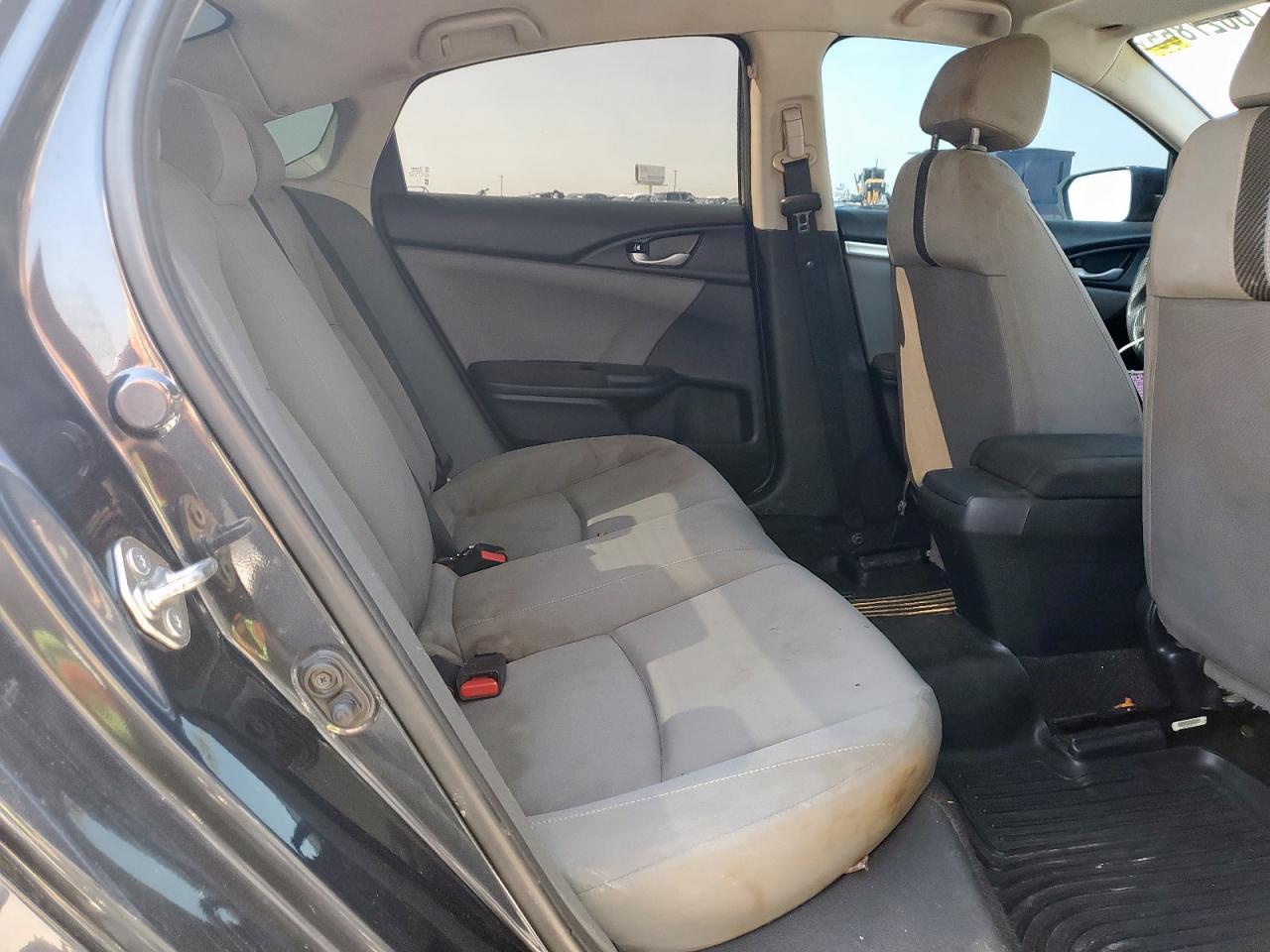 2018 Honda Civic Lx VIN: 2HGFC2F59JH559609 Lot: 70027865