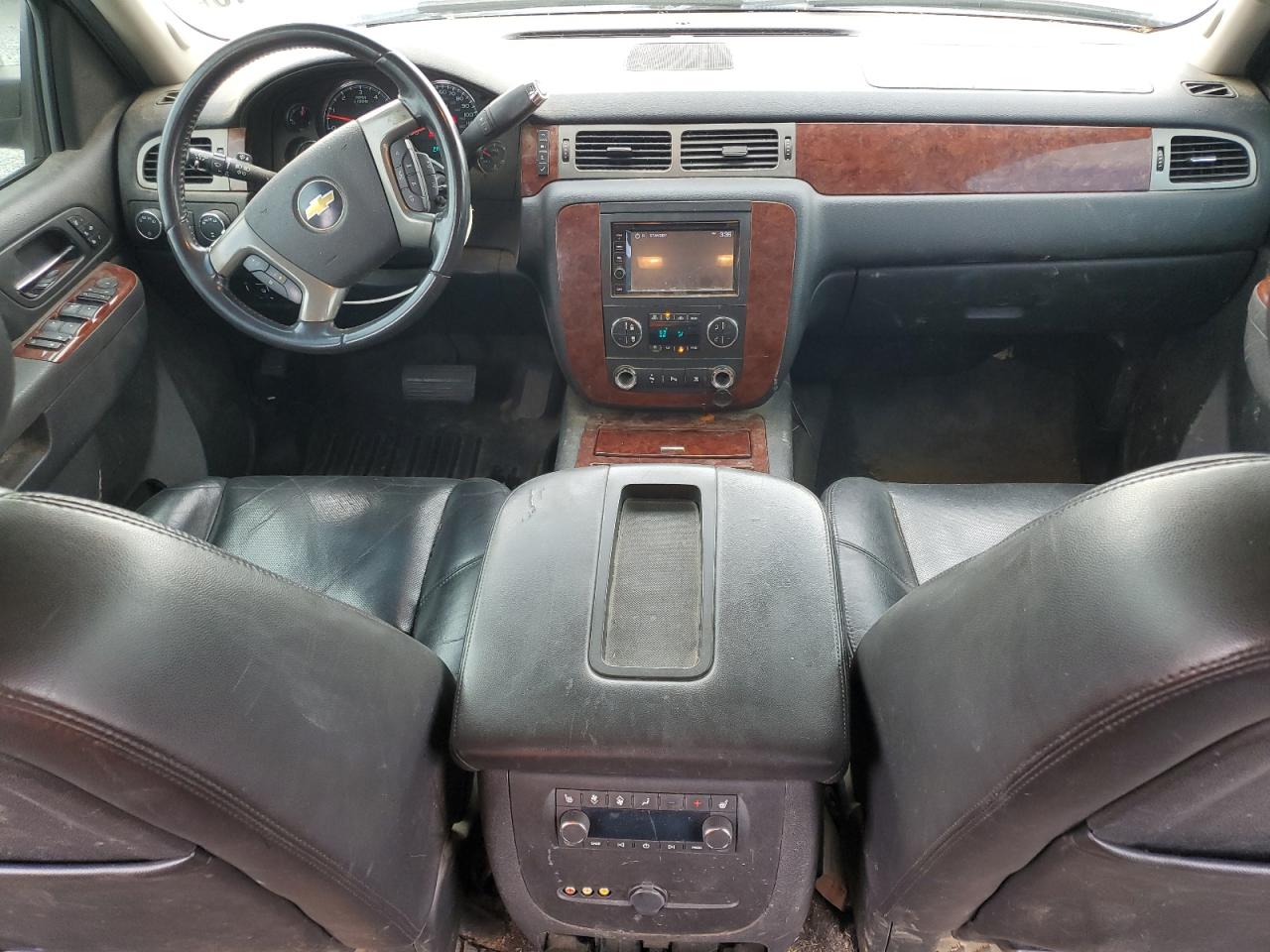 2011 Chevrolet Suburban K1500 Ltz VIN: 1GNSKKE30BR101577 Lot: 70102115