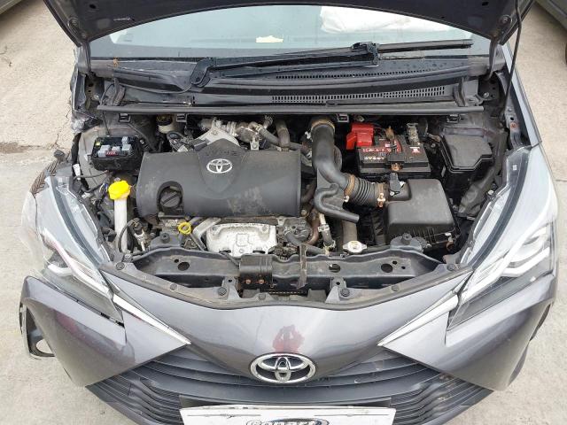 2018 TOYOTA YARIS ICON