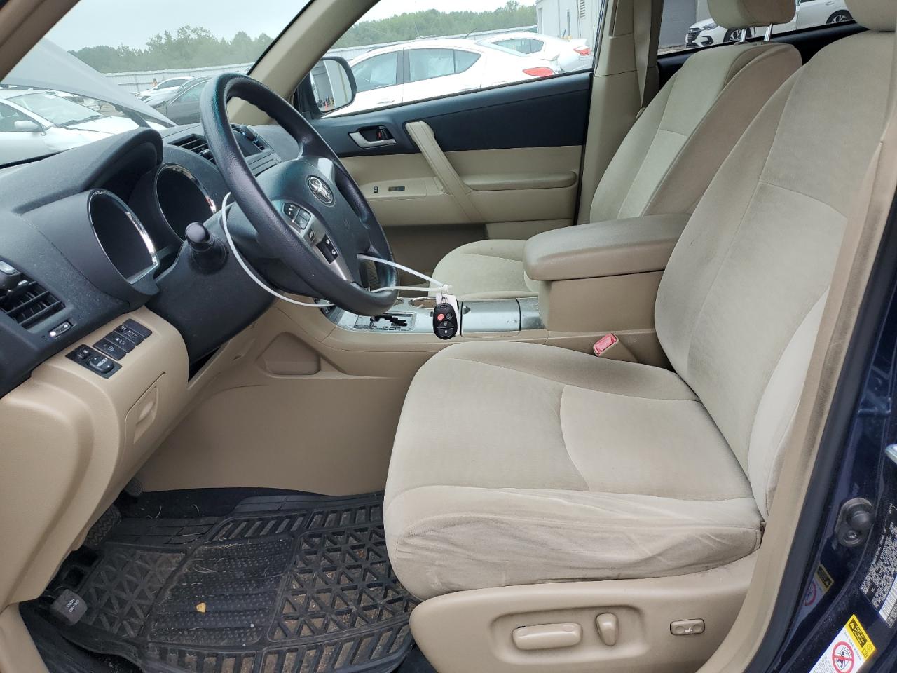 2012 Toyota Highlander Base VIN: 5TDBK3EH0CS098130 Lot: 68331895