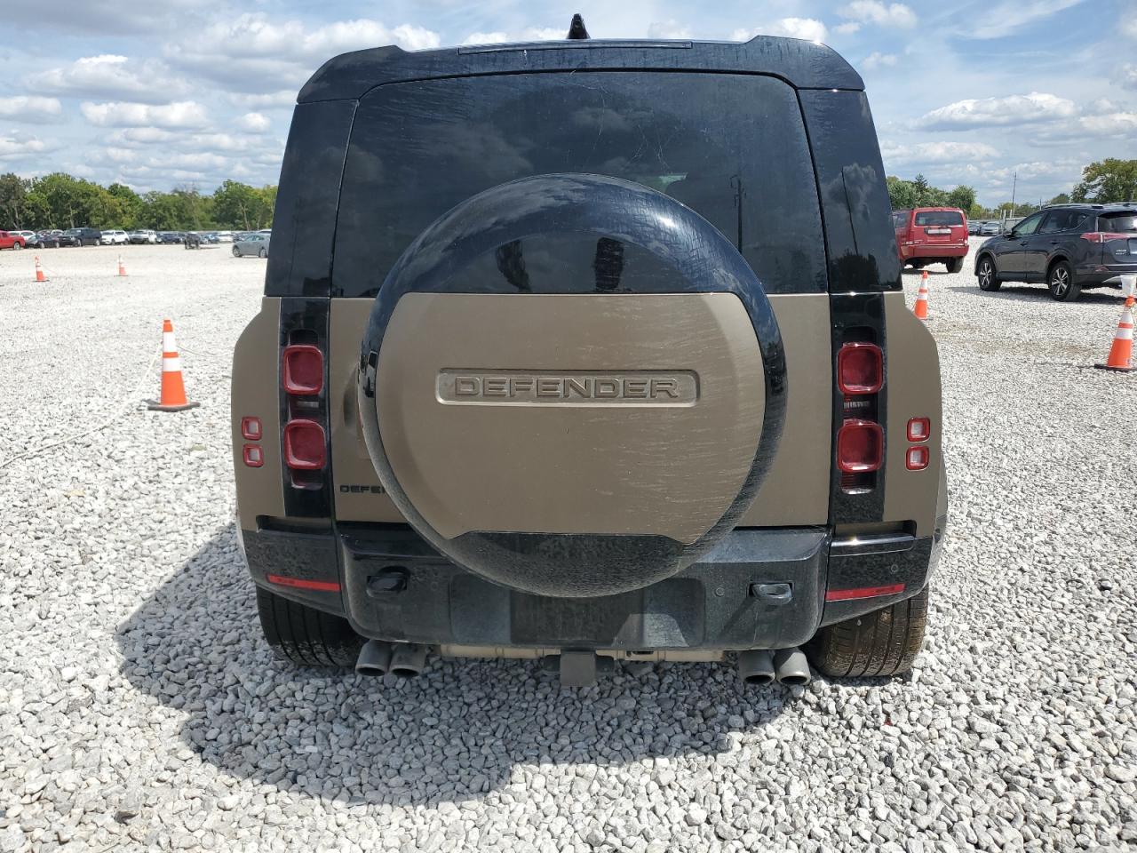 2025 Land Rover Defender 110 X-Dynamic Se VIN: SALE2EFE2S2371421 Lot: 66900925