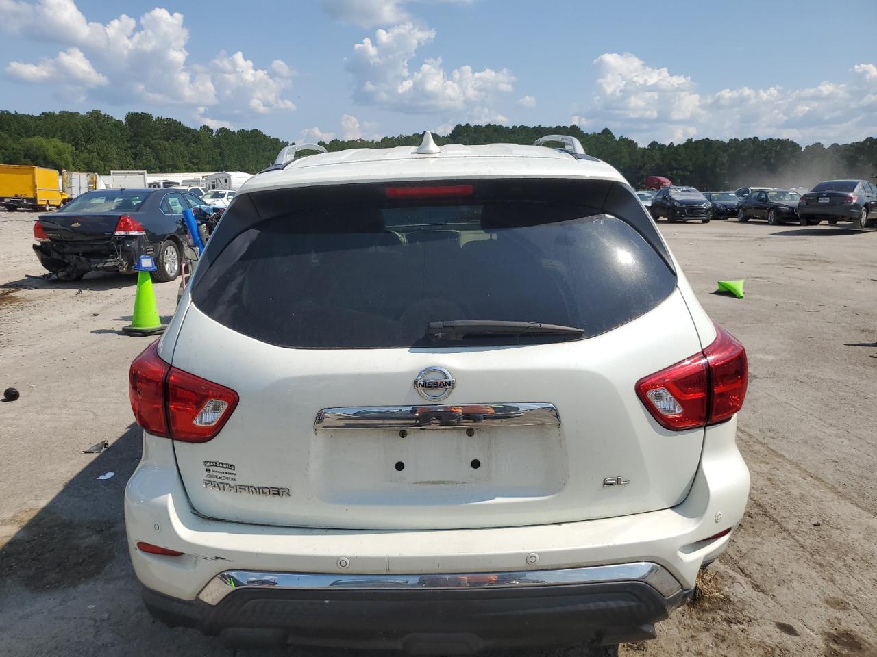 2019 Nissan Pathfinder S VIN: 5N1DR2MN4KC611221 Lot: 67928325