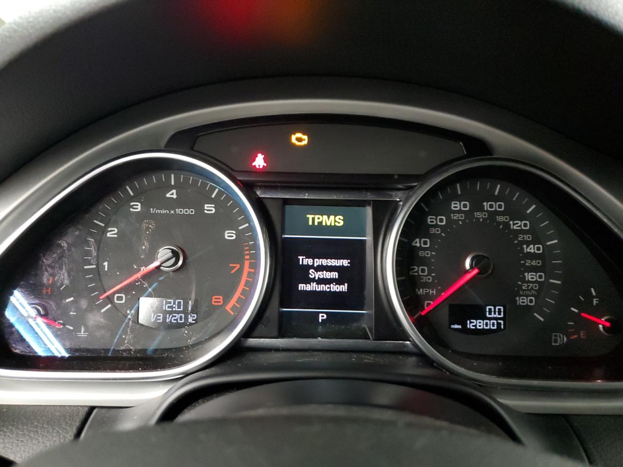 2013 Audi Q7 Premium Plus VIN: WA1LGAFE3DD008717 Lot: 69048655