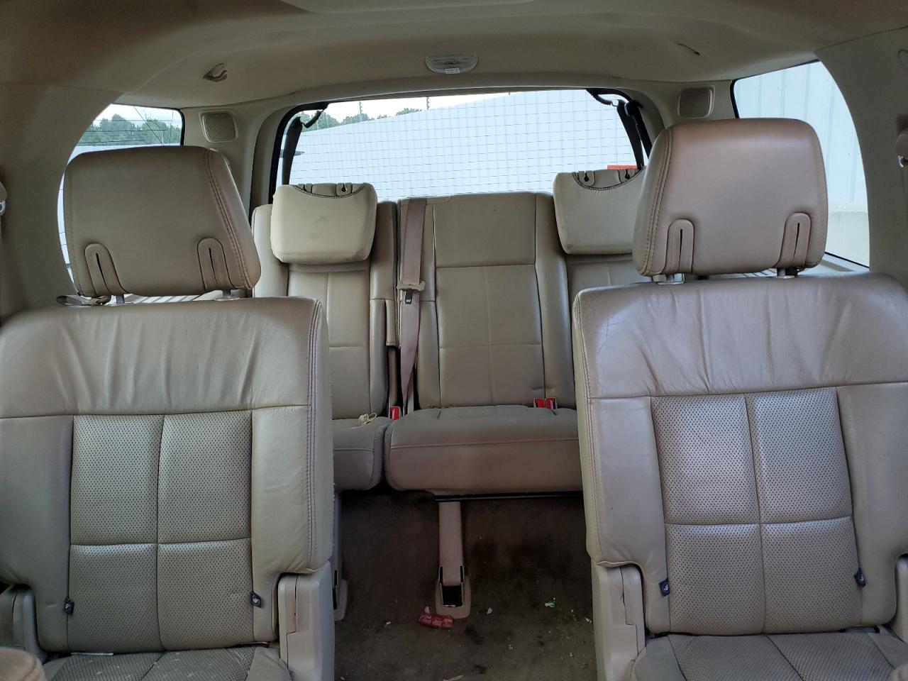 2010 Lincoln Navigator VIN: 5LMJJ2J57AEJ10872 Lot: 67198755