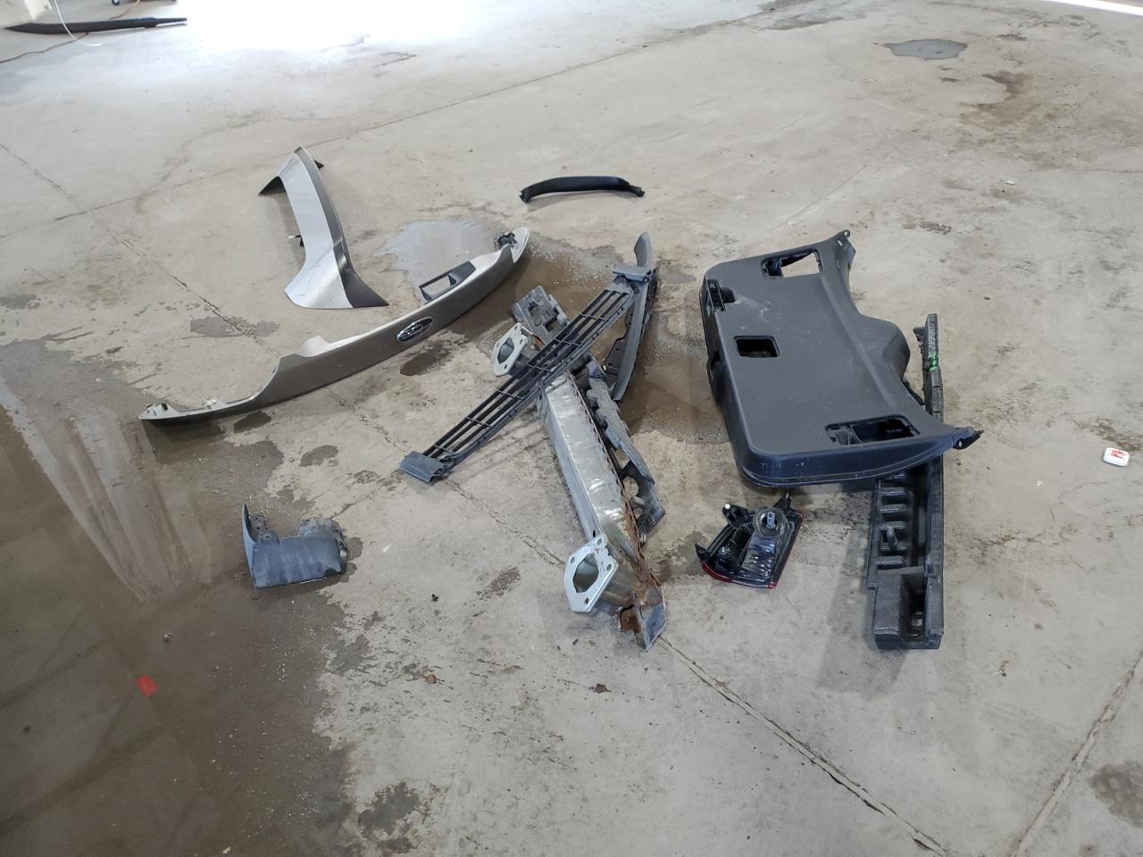 2018 Subaru Outback 2.5I Premium VIN: 4S4BSACC9J3231778 Lot: 68453275