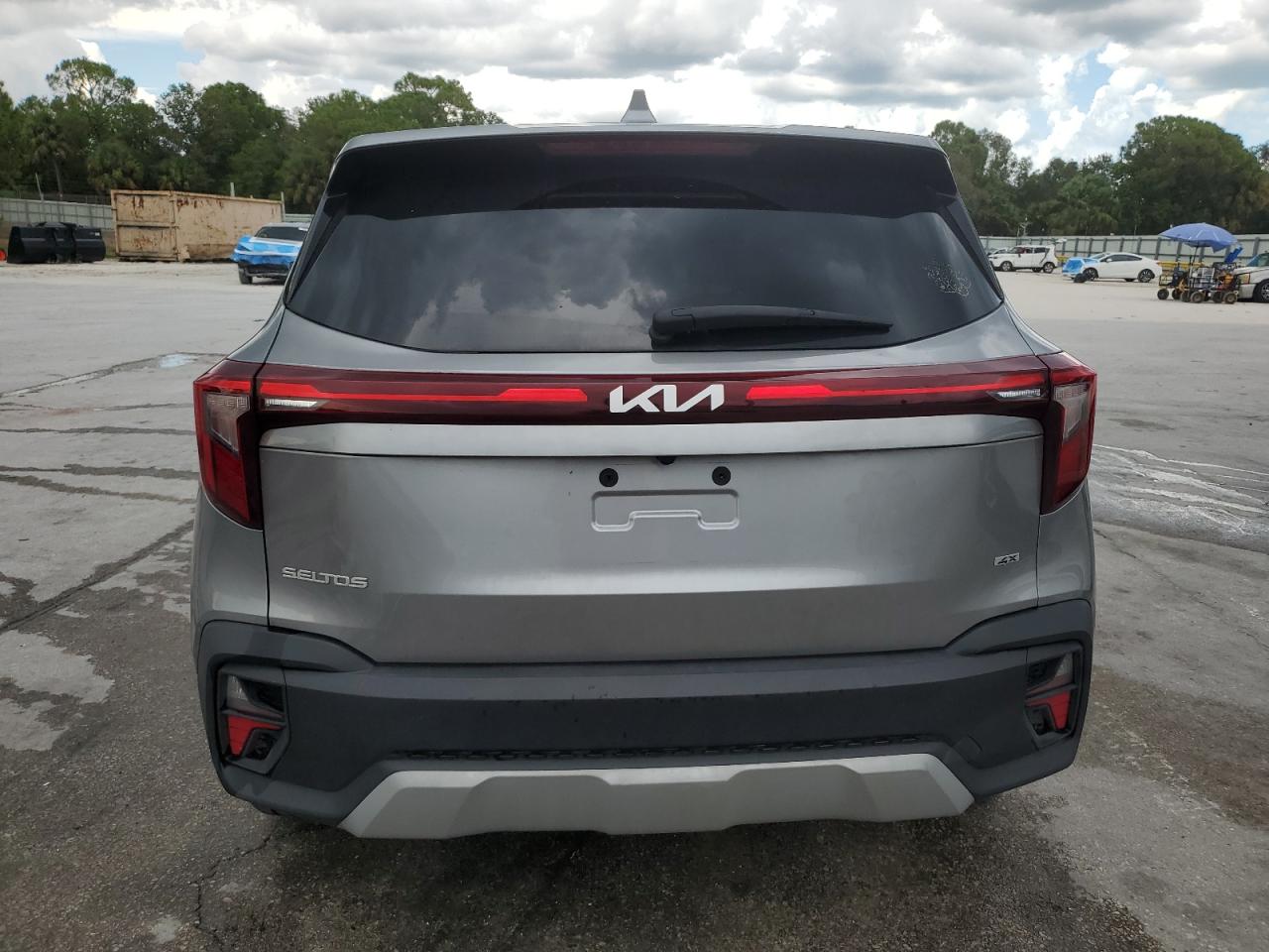 2024 Kia Seltos Lx VIN: KNDEPCAA8R7623185 Lot: 69558385