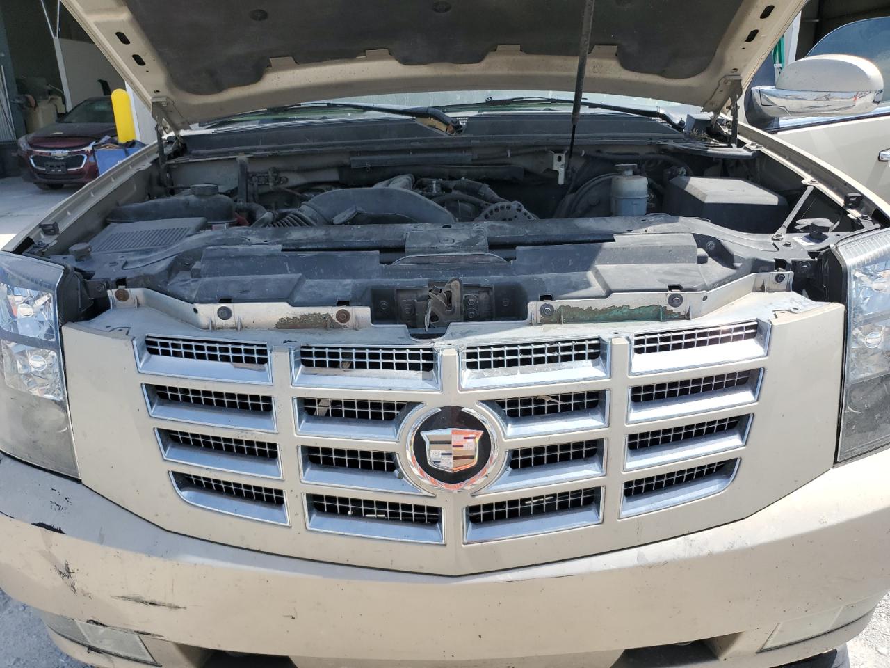 2007 Cadillac Escalade Luxury VIN: 1GYFK63897R155655 Lot: 70297235