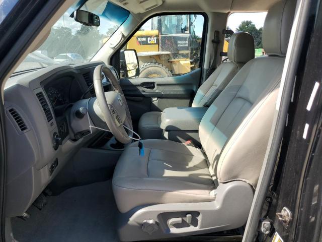  NISSAN NV 2017 Черный