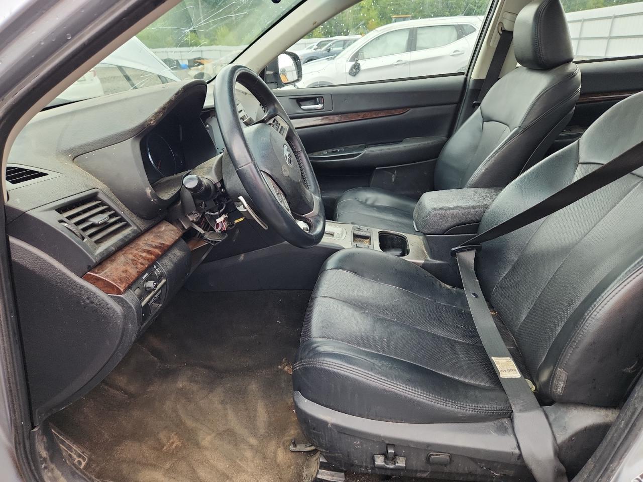 2014 Subaru Legacy 3.6R Limited VIN: 4S3BMDL65E2008272 Lot: 70987005