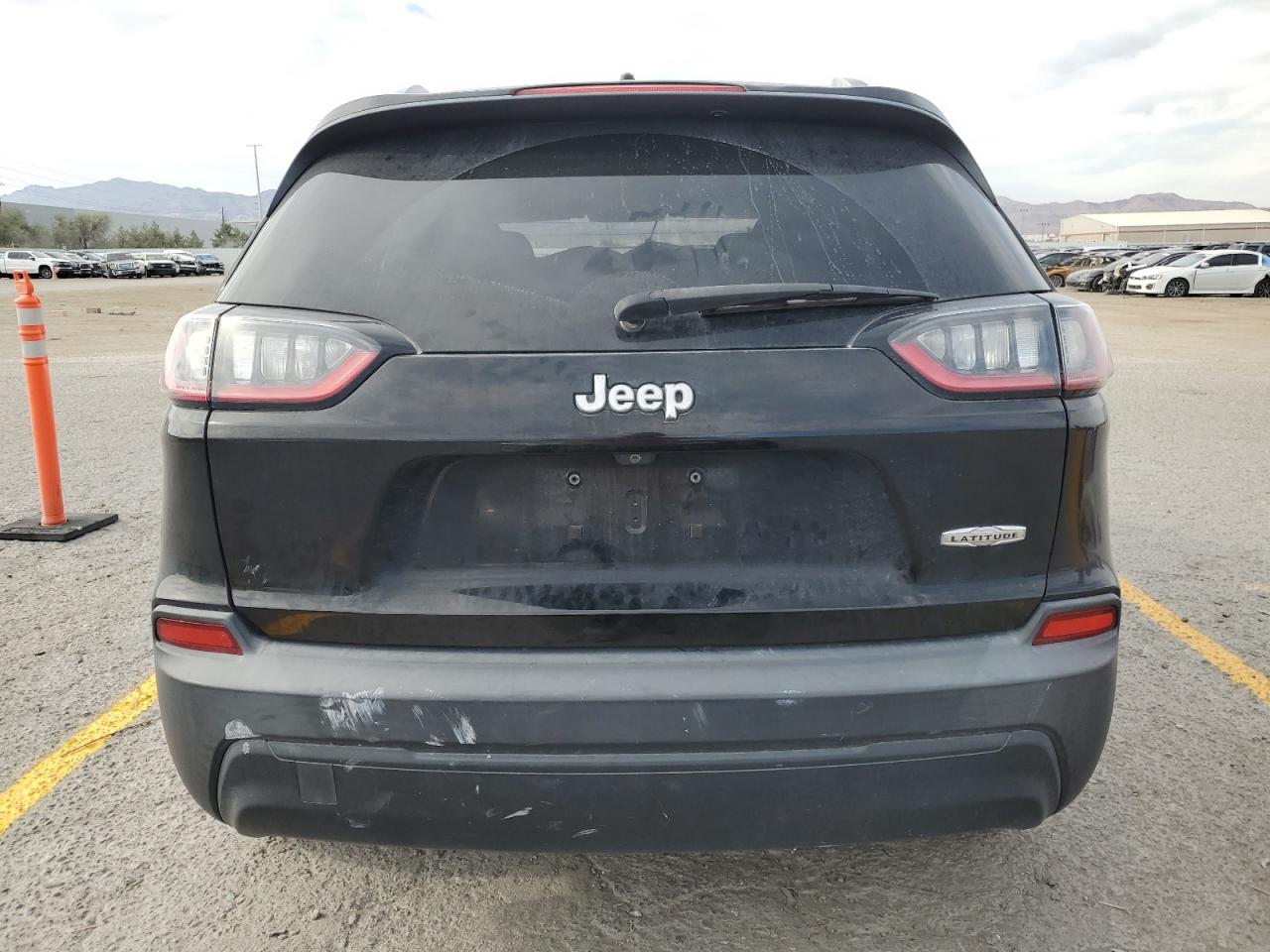 2019 Jeep Cherokee Latitude VIN: 1C4PJLCB5KD247455 Lot: 67794785