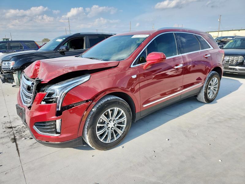  CADILLAC XT5 2019 Красный