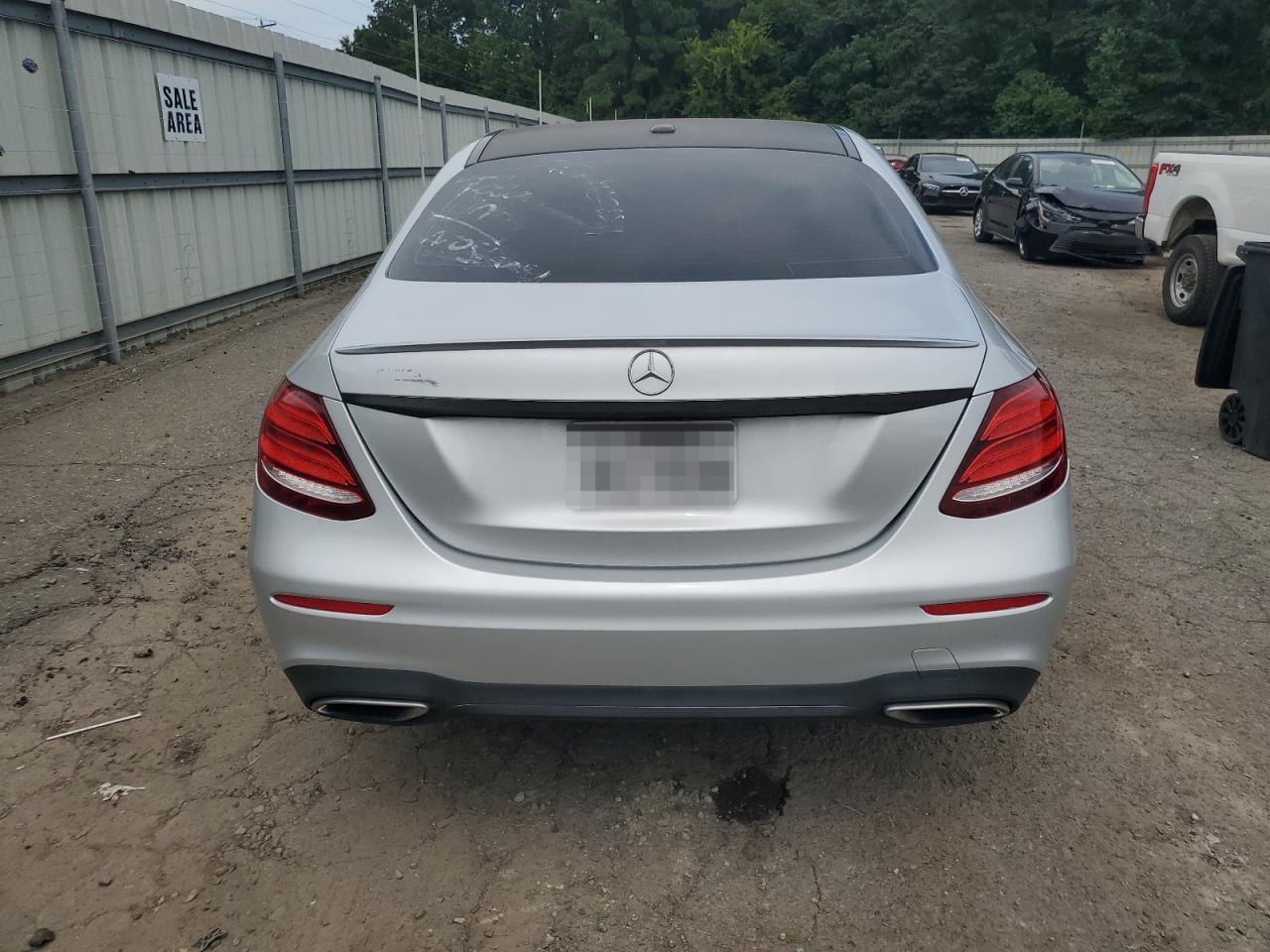 2019 Mercedes-Benz E 300 VIN: WDDZF4JB2KA530020 Lot: 68392775
